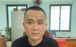 Táo tợn dùng xe bán tải vào xưởng trộm gỗ ở Gia Lai