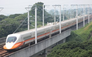 ĐƯỜNG SẮT TỐC ĐỘ CAO: PHÉP THỬ NĂNG LỰC QUỐC GIA: Khoảng cách được "vẽ lại"