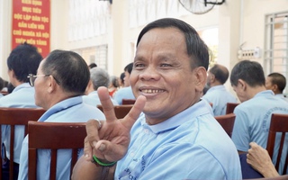 Hình ảnh đầy xúc động của người khuyết tật trong ngày đặc biệt