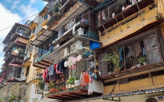 Lối ra cho chung cư cũ