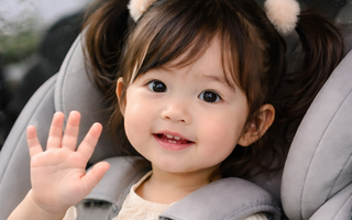 Thảm kịch bé gái bị bỏ quên trong ô tô, bác sĩ cảnh báo nóng