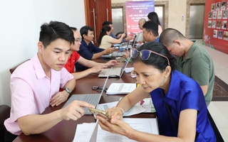 TPHCM: "Cầm tay chỉ việc" người dân thủ tục đăng ký hộ kinh doanh