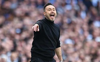 Tottenham tiếp tục "cầm đèn đỏ", HLV De Zerbi nói lời khó tin