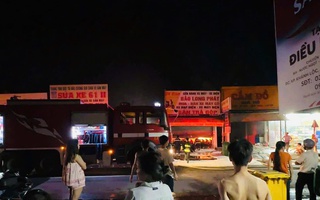 Cháy cửa hàng xe máy ở TPHCM, công an đang phong tỏa hiện trường 