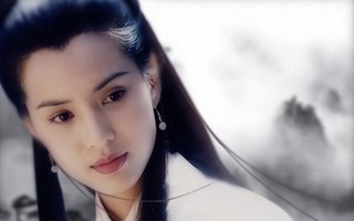 "Tiểu Long Nữ" Lý Nhược Đồng xin lỗi vì bê bối quảng cáo