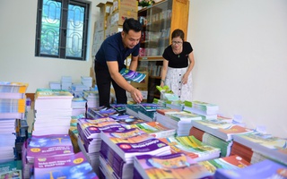 Miễn phí sách giáo khoa: Bảo đảm công bằng