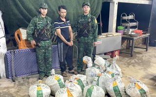 Bắt quả tang đối tượng vận chuyển, cất giấu gần 400kg nghi thuốc nổ