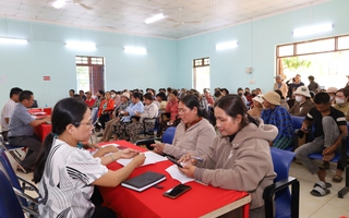 Vụ "Băn khoăn chi tiền hỗ trợ" ở Khánh Hòa: 183 hộ còn lại được mời đi nhận tiền