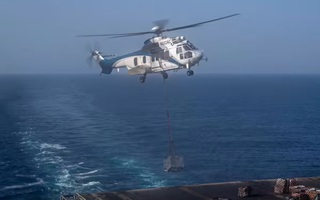 “Cửa” đàm phán Mỹ - Iran khó lường, Mỹ huy động tàu sân bay phong tỏa cảng Iran