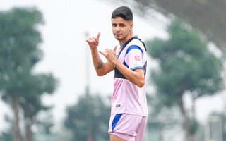 "Chân chuyền" số 1 V-League khiến người hâm mộ Việt Nam lo lắng