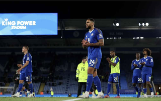 Leicester City rớt hạng Ba: Cú trượt dài của cựu vô địch Ngoại hạng