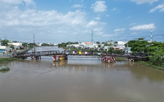 Cận cảnh công trường cầu gần 500 tỉ đồng nối TPHCM với cửa ngõ đi Tây Ninh