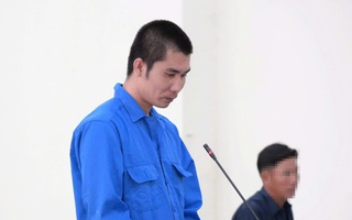 Người đàn ông bóp cổ bạn gái rồi đặt hoa hồng lên thi thể