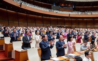 Hà Nội được quyết chính sách về tiền lương, tiền thưởng để thu hút nhân lực