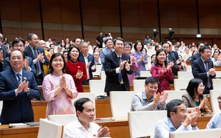 Hà Nội được quyết chính sách về tiền lương, tiền thưởng để thu hút nhân lực