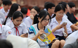 Thi lớp 10 tại TP HCM: Dự kiến giao đề trước một ngày