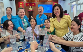 Ấm áp "Bữa cơm Công đoàn" ở phường Tân Sơn Hòa