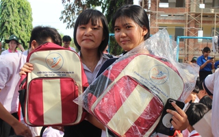 Ấm áp “Hoa Nhân ái 2026” nơi biên giới