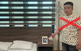 Khởi tố tài xế taxi nhiều lần quan hệ tình dục với nữ nhân viên quán karaoke 14 tuổi