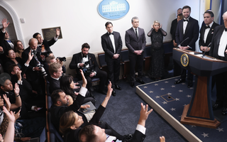 Thêm thông tin về nghi phạm nổ súng trong tiệc của Nhà Trắng, chưa rõ nhắm vào ai