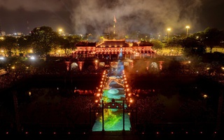 Đại Nội Huế sáng đèn miễn phí, bên trong “Hoàng cung huyền ảo” có gì đặc biệt?