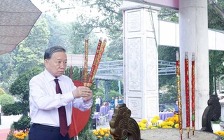 Tổng Bí thư, Chủ tịch nước Tô Lâm dâng hương tại Nghĩa trang Liệt sĩ Tân Biên