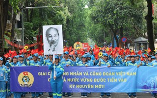 Kỷ niệm trọng thể 140 năm Ngày Quốc tế Lao động 
và tuyên dương chủ tịch Công đoàn cơ sở xuất sắc