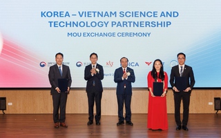 Trường ĐH Quang Trung đẩy mạnh hợp tác quốc tế: bước tiến trong lĩnh vực công nghệ lượng tử