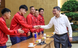 Thủ tướng Lê Minh Hưng gặp mặt, chúc mừng đội tuyển bóng đá nam U17 Việt Nam