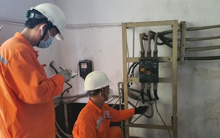 Điện lực TPHCM hướng dẫn người dân cách tránh hóa đơn tiền điện tăng vọt dịp nghỉ lễ 30-4