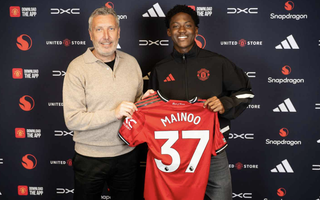 Kobbie Mainoo gia hạn 5 năm với Man United, lương tăng gấp 8 lần