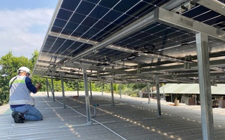 Nhiều gia đình ở TPHCM “nhẹ gánh” tiền điện, bất chấp nắng nóng kéo dài