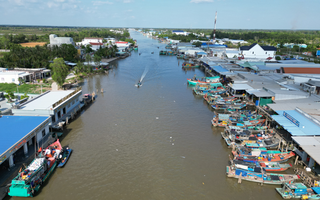 Cửa biển bồi lắng chờ nạo vét, khai thông