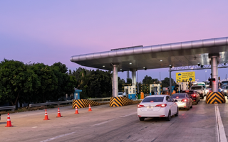 Phạt nặng tài xế và chủ xe cấp cứu vi phạm nghiêm trọng trên cao tốc