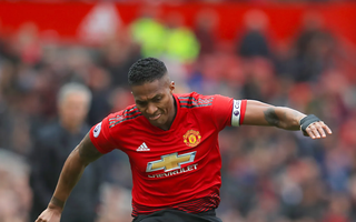 Cựu thủ quân Man Utd tái xuất sau 5 năm giải nghệ