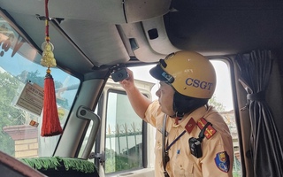 Xử lý hàng loạt hành khách không thắt dây an toàn trên cao tốc