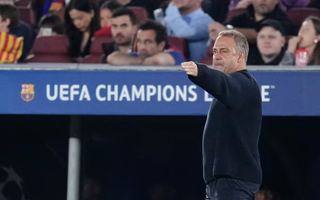 Barcelona thua đau, chuyên gia tranh cãi về "quả phạt đền bị bỏ quên"