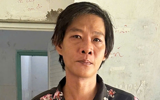 Bắt tạm giam đối tượng xâm hại bé gái sau khi nhậu rượu đế