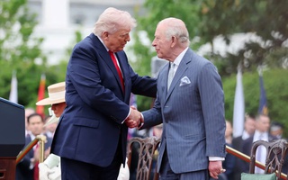 Quà bất ngờ từ ông Donald Trump sau chuyến thăm của Vua Anh Charles III