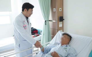 Nghe lời truyền miệng, người đàn ông 40 tuổi tự bơm silicon tăng kích thước "cậu nhỏ"