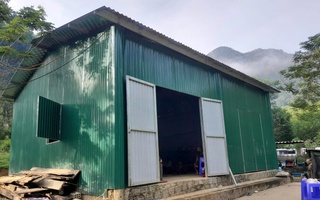 Truy bắt người đàn ông sát hại vợ cũ, 4 con nhỏ bơ vơ sau án mạng