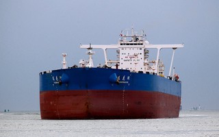 Chiến sự Trung Đông ngày 13-5: Siêu tàu dầu Trung Quốc "vượt Hormuz", Iran phản pháo Kuwait
