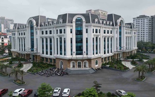 Đánh thức trụ sở dôi dư