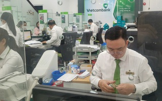 Ngân hàng gia tăng phòng thủ nợ xấu
