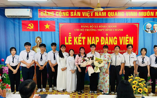 Học Bác qua những điều giản dị (*): Bền bỉ rèn luyện, cống hiến