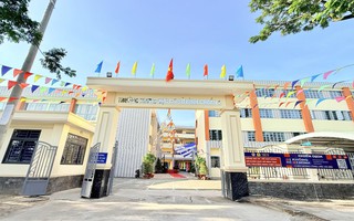 TPHCM: Phụ huynh "tố" nhà trường gây sức ép cho học sinh chỉ vì thắc mắc điểm thi