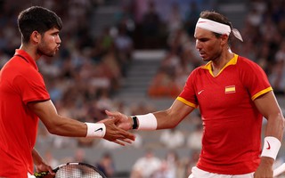 Nadal đánh giá cao lựa chọn của Alcaraz, nói về chấn thương của đàn em