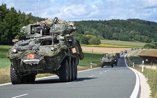 NATO nhóm họp trong âu lo