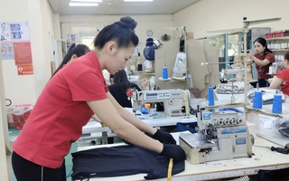 KHÔNG ĐỂ CÔNG NHÂN - LAO ĐỘNG PHẢI LO TOAN (*): Nâng chất việc làm, cơ hội thích ứng