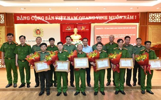 Lãnh đạo TPHCM khen thưởng đột xuất Công an Thành phố và các tập thể xuất sắc